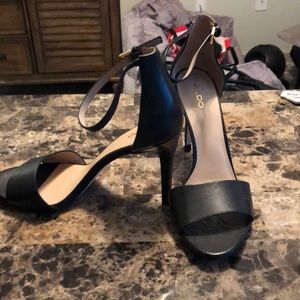 Aldo size 9 US women’s beautiful black shoes